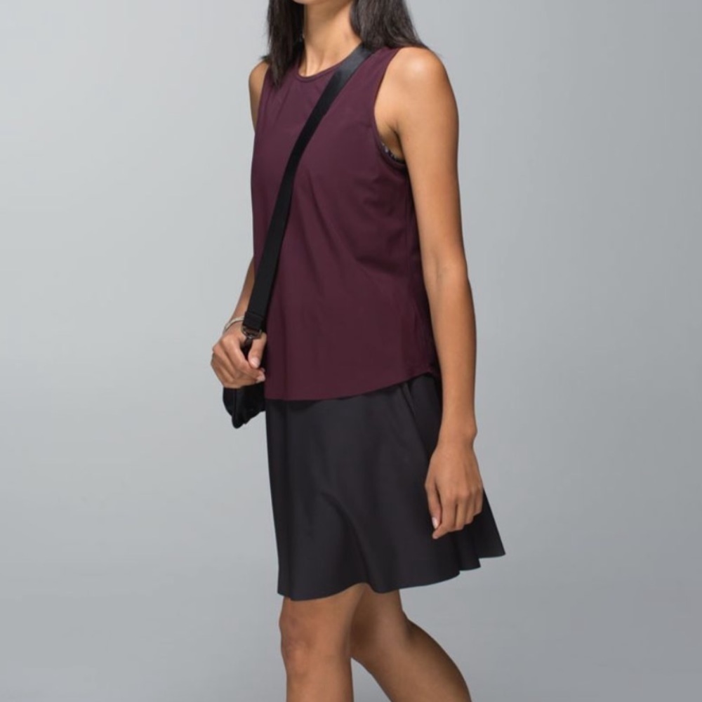 Lululemon Good to Go blockade black zip back skirt ?size